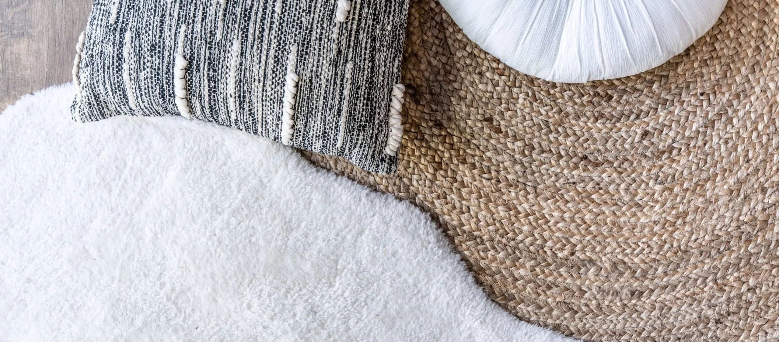 Image with carpets and rugs